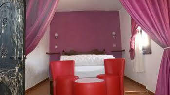 Antek Riad
